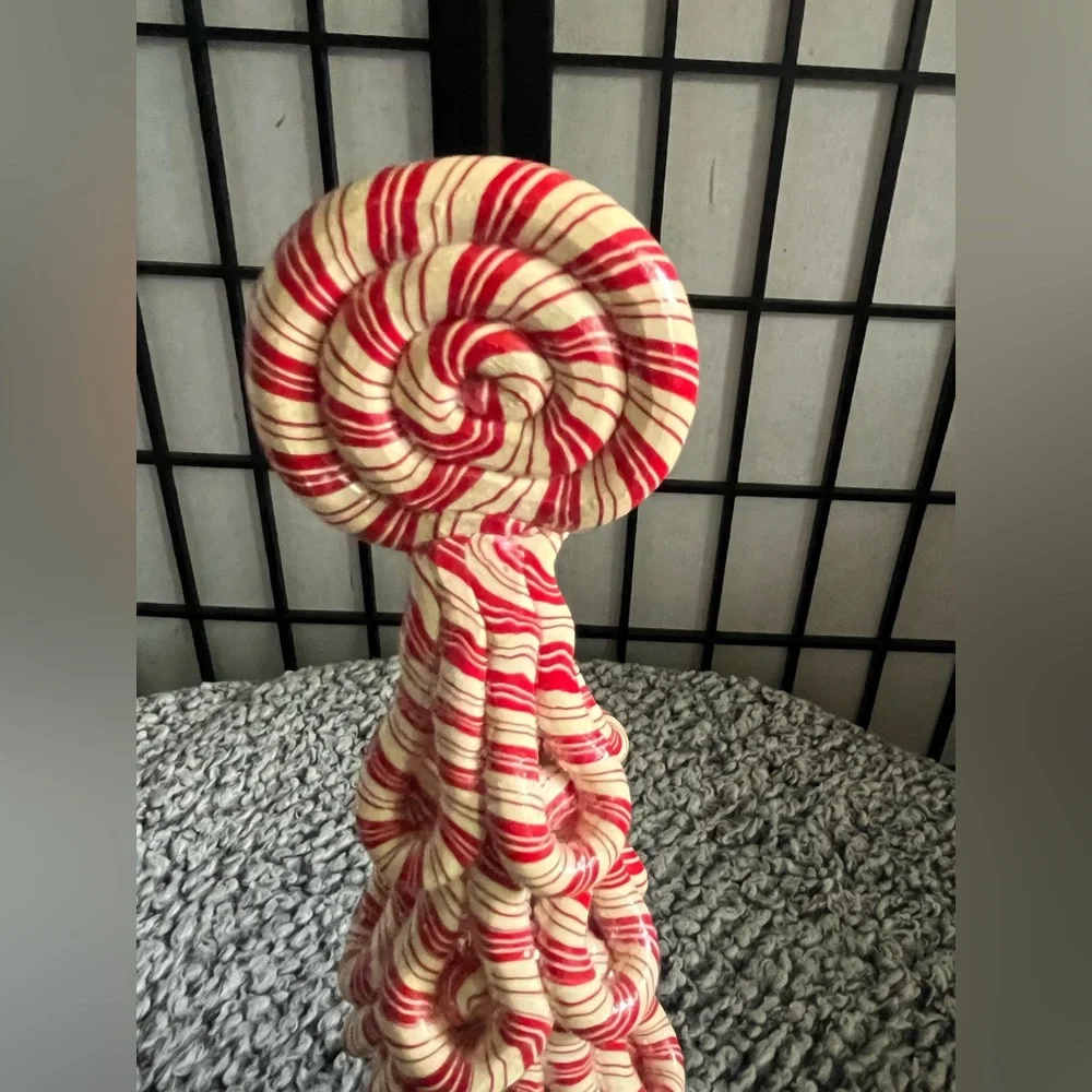 Candy Cane Christmas Tree - Picture 2 of 4